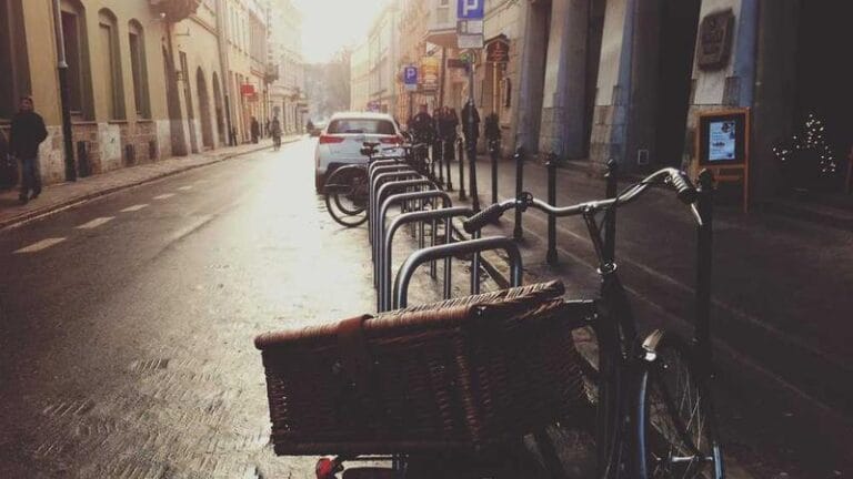 ingiltere kargo yasakli urunler rehberi